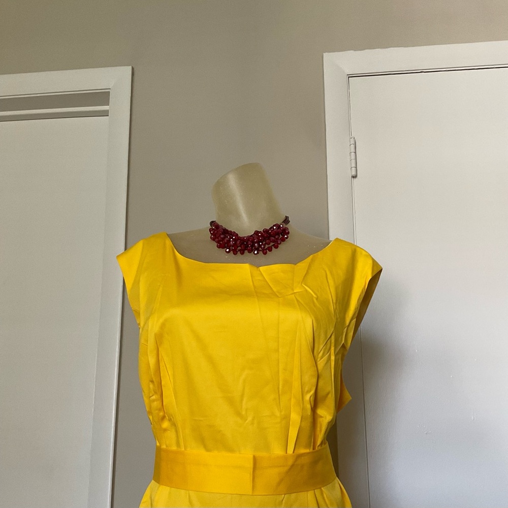 Vintage classic style
Size 3XL
Price $20